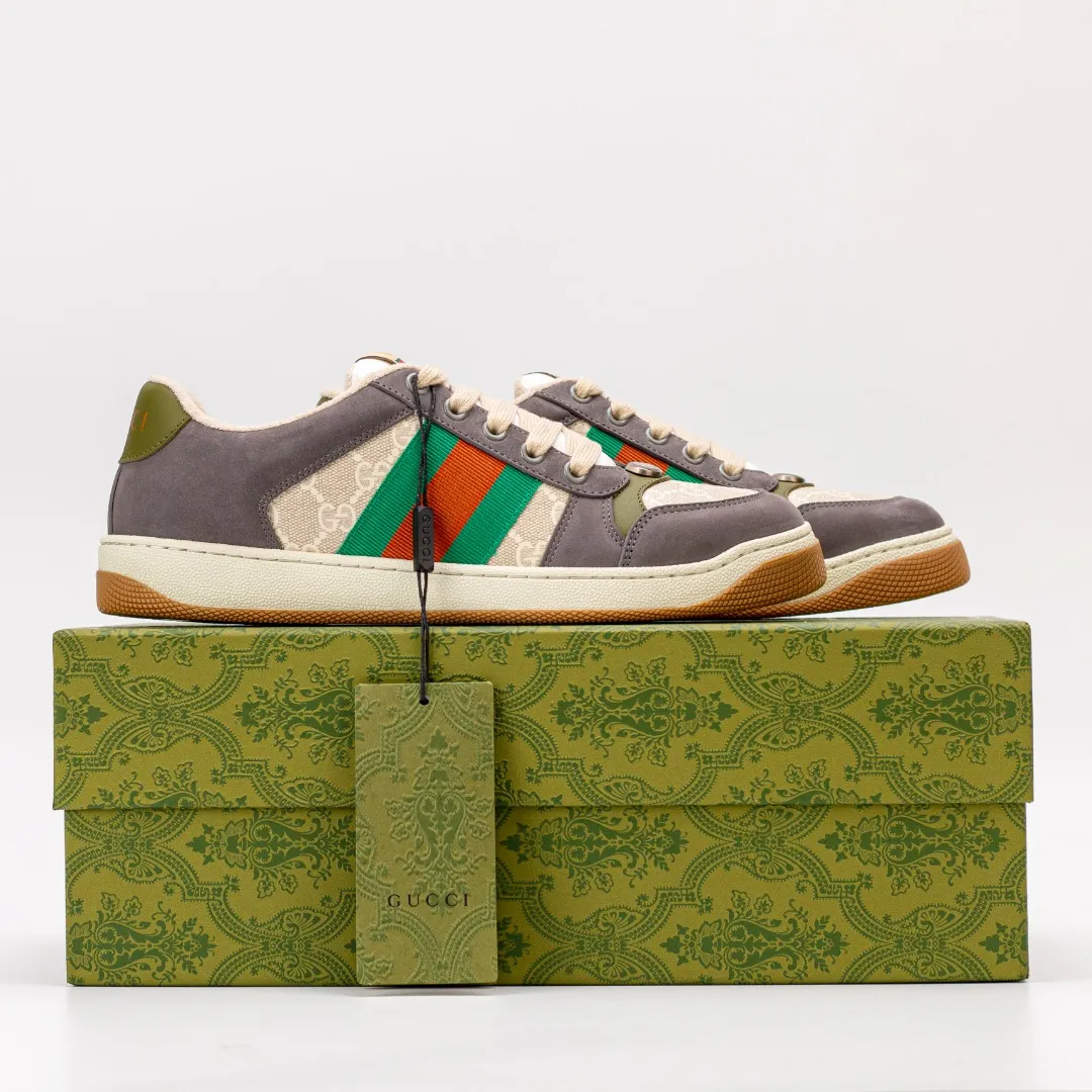 Factory price 580 [Higher version] GUCCI casual sports distressed small dirty shoes, polished cowhide fabric, hand-made distressed effect!  Original terry cloth, delicate, soft, comfortable and breathable. Privately molded steel-stamped two-color original TPU outsole (lower layer is wider, upper layer is narrower) to differentiate the wrong version of the outsole in the market. Fabric, material, outsole, detail comparison SIZE: 34-41, 38-45 regular size (women's 34, 41, men's 38, 45 customized, non-returnable and non-exchangeable) (women's colors and men's models need to be customized)